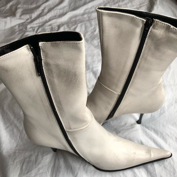 White ankle boots, pointy toes, size 41 - Picture 2 of 6